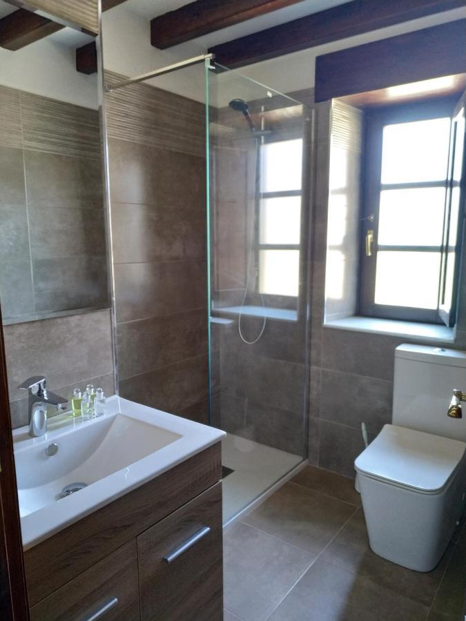 Apartamentos Llave De Santillana Santillana del Mar Extérieur photo