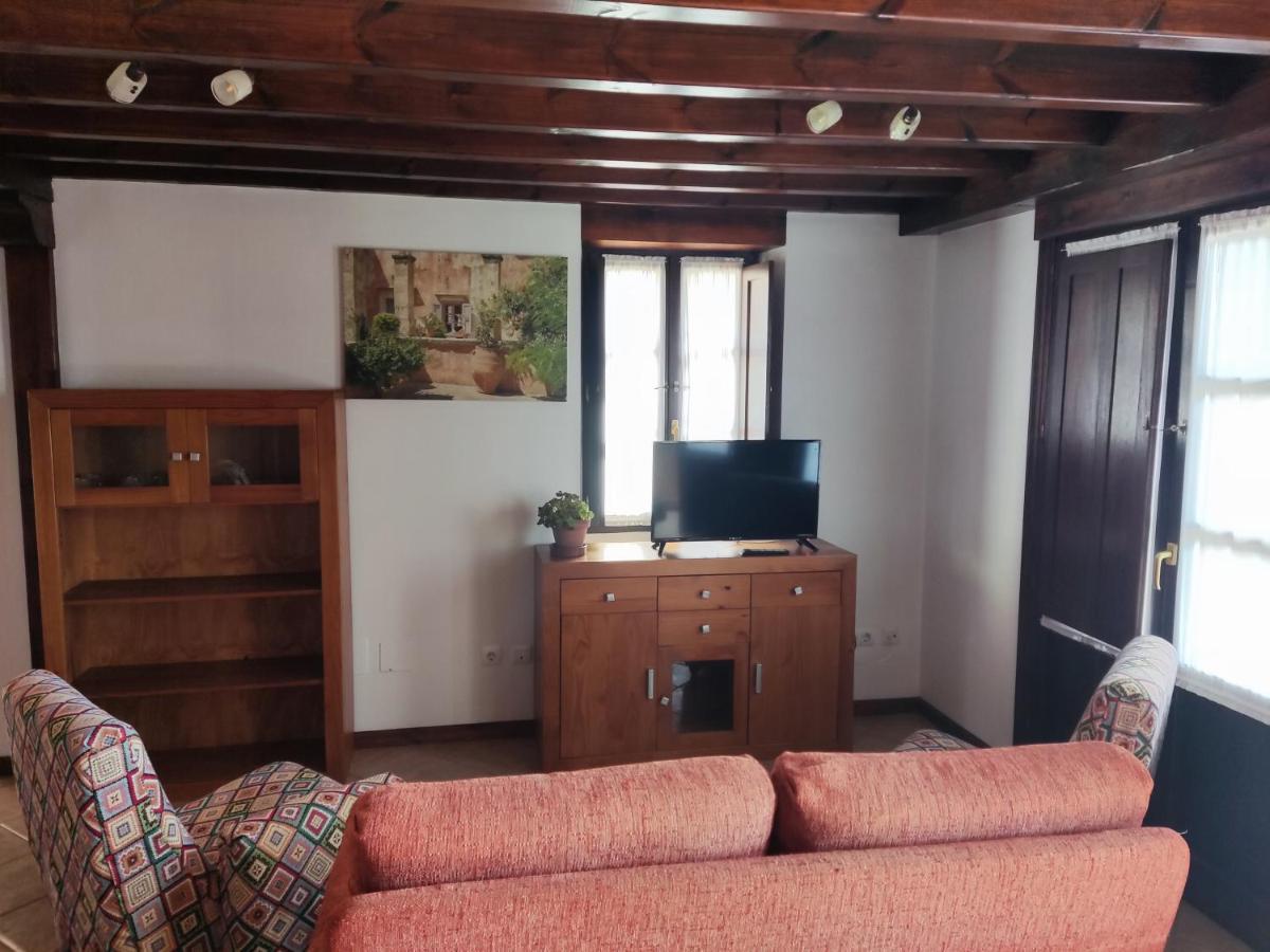 Apartamentos Llave De Santillana Santillana del Mar Extérieur photo