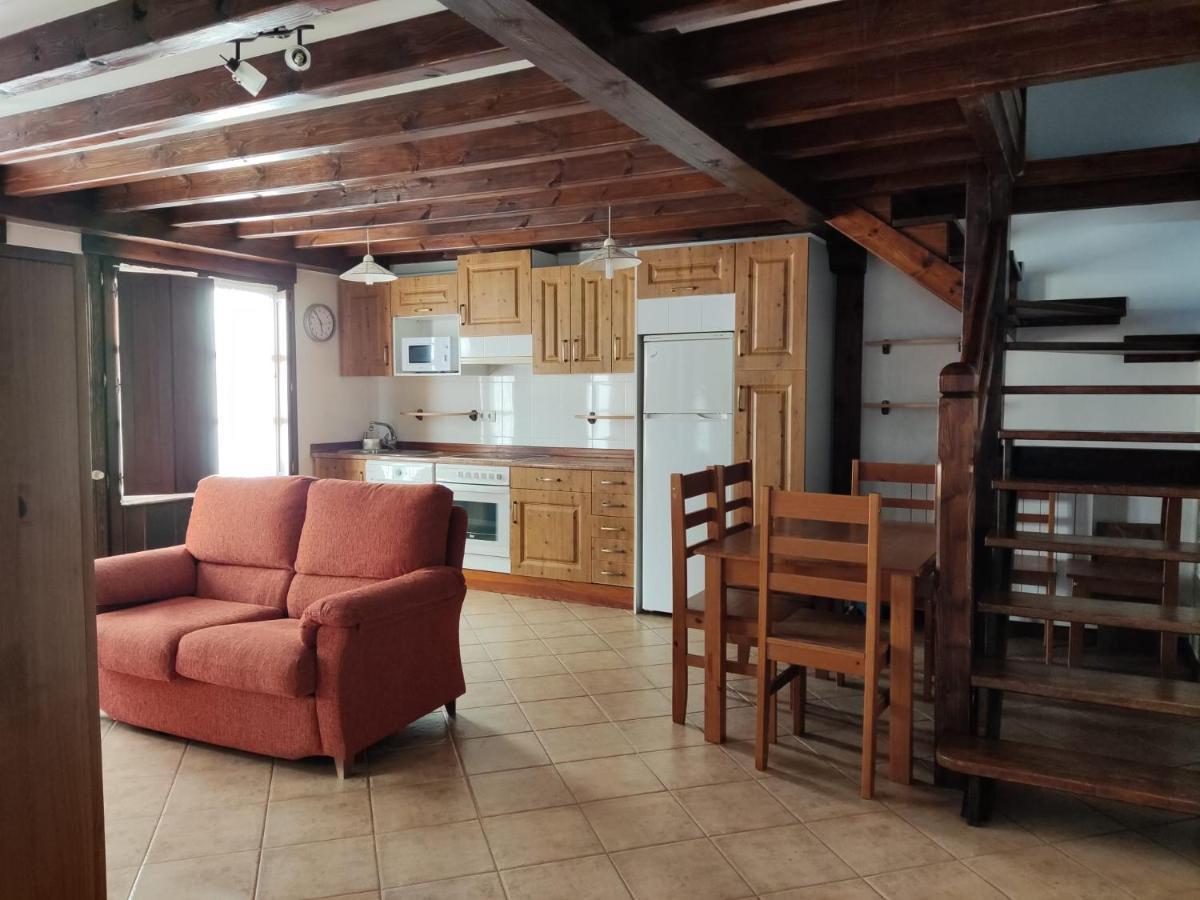 Apartamentos Llave De Santillana Santillana del Mar Extérieur photo