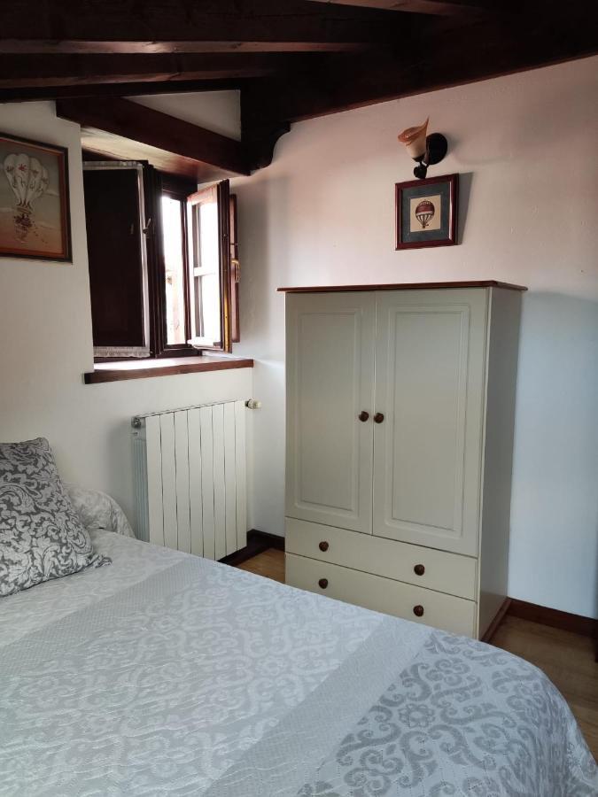 Apartamentos Llave De Santillana Santillana del Mar Extérieur photo