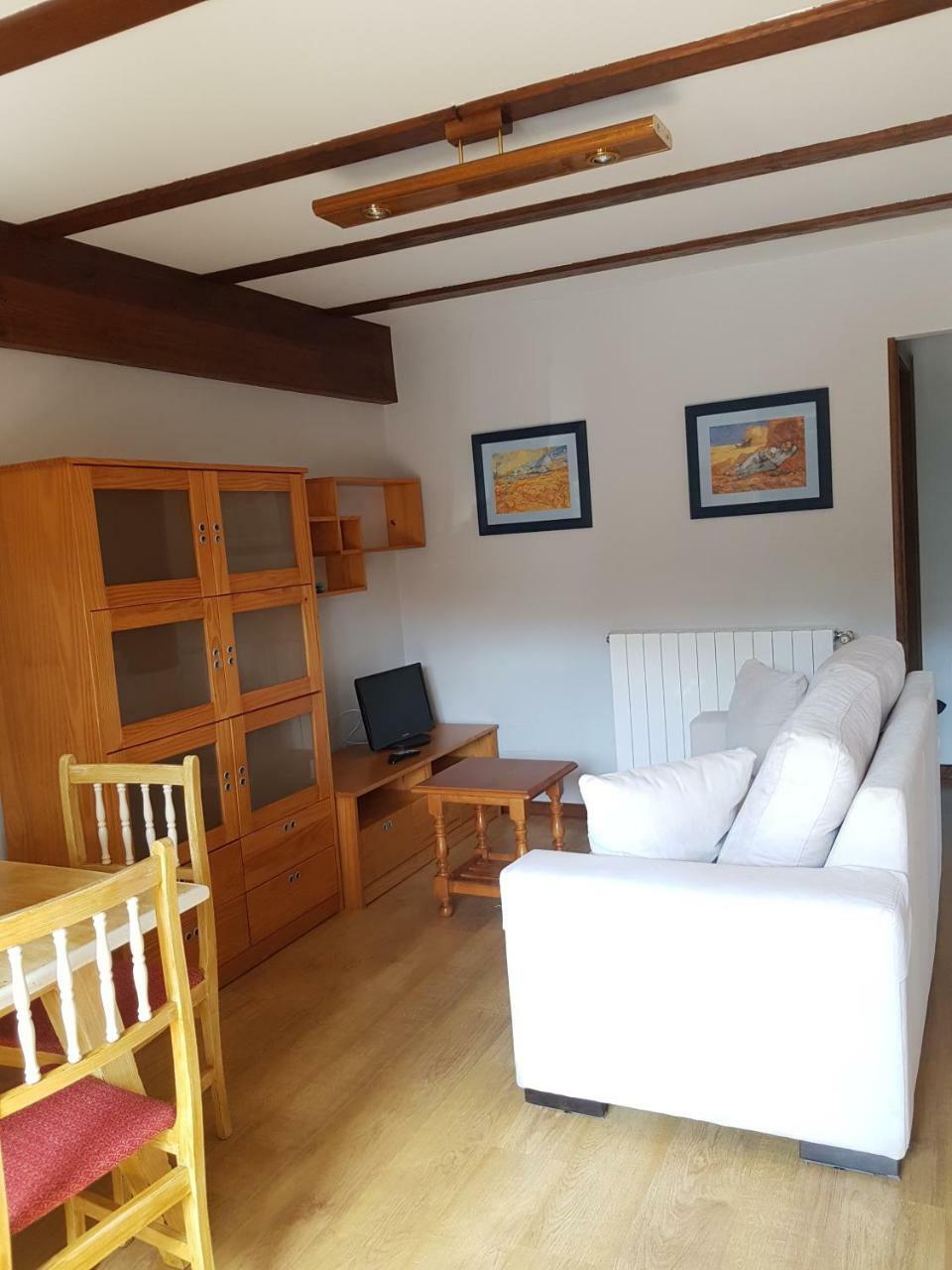 Apartamentos Llave De Santillana Santillana del Mar Extérieur photo